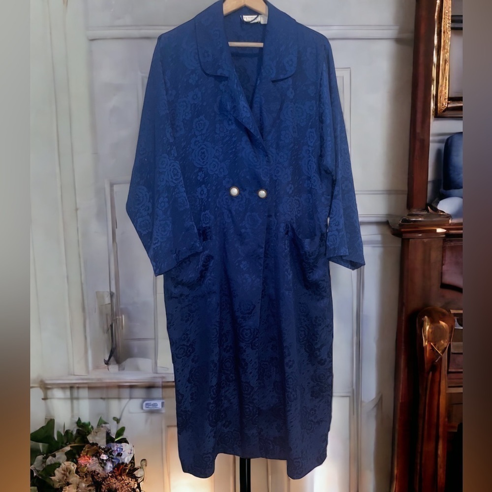 Vintage 1990's Victoria’s Secret Robe Dark Blue Medium Satin